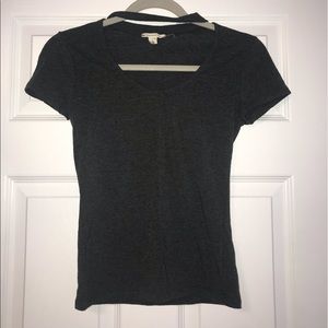 Short sleeve shirt with cutout